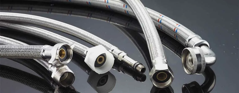 Особенности выбора гибкой подводки для воды